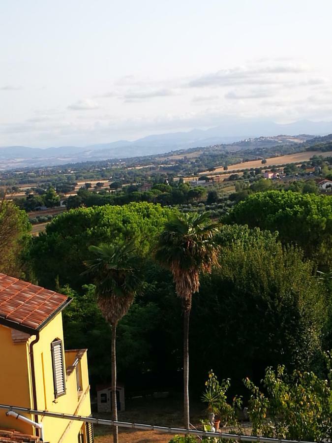 Borgo Antico Apartment Montemarciano Bagian luar foto